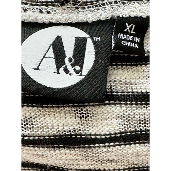 A&I Women's XL Black Striped Swimsuit Cover Up Beach Summer - Picture 3 of 5